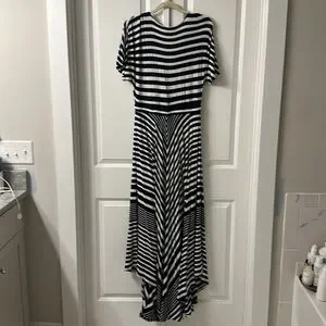white fit and flare maxi dress Story Fit & Flare Maxi Dress main image 0